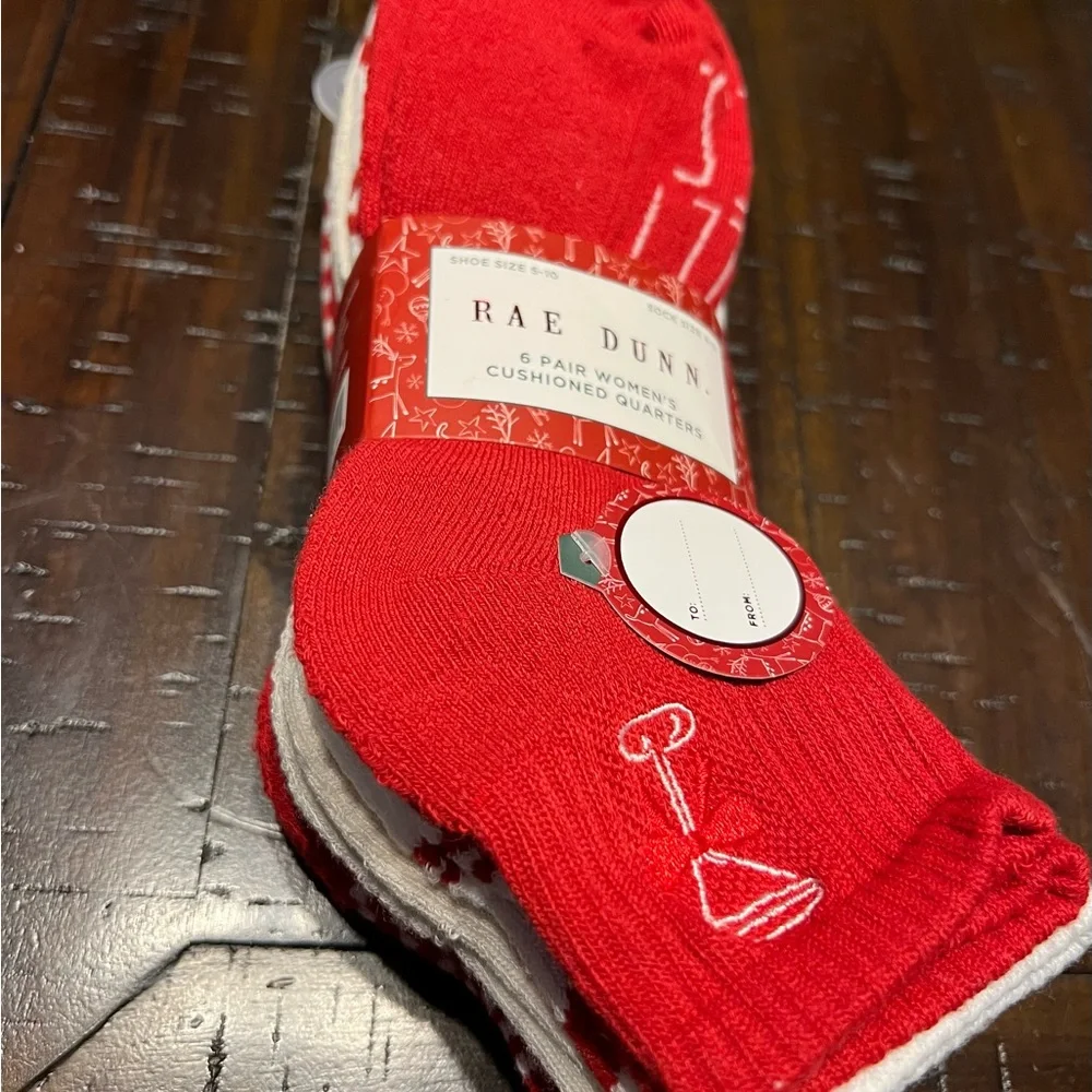 Rae Dunn Women’s Holiday Cheers Cushioned 6 pairs Quarter Length Socks